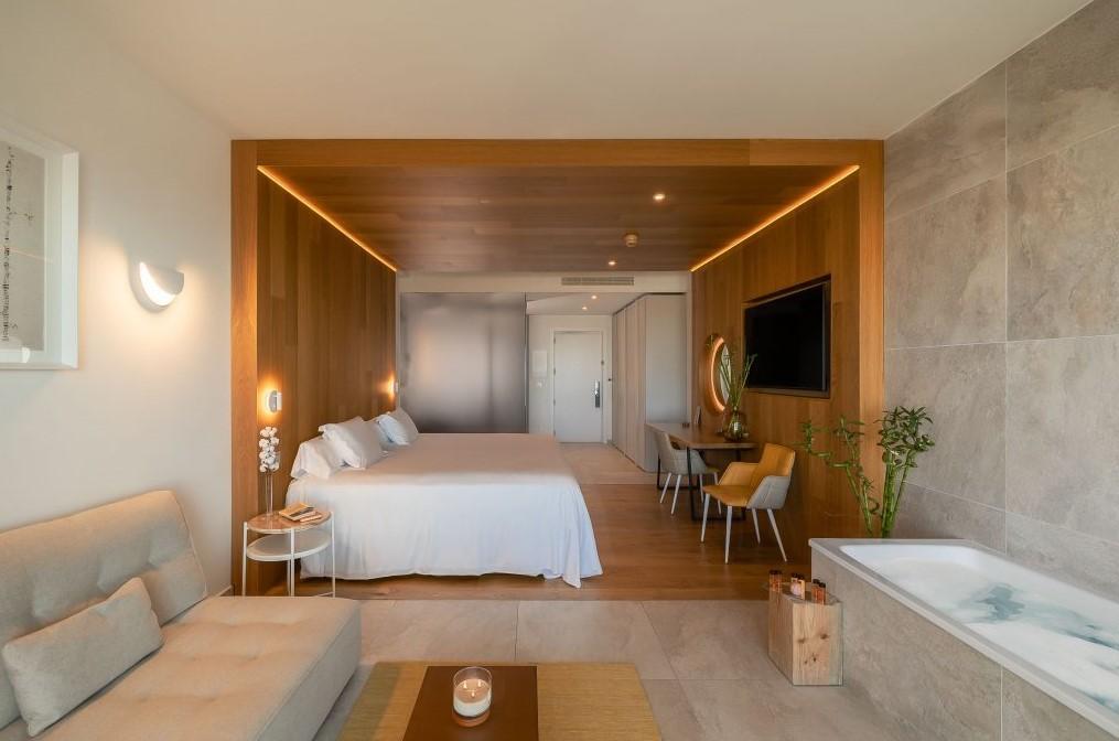 Leiro Residences ฟูเอนฮิโรลา ภายนอก รูปภาพ