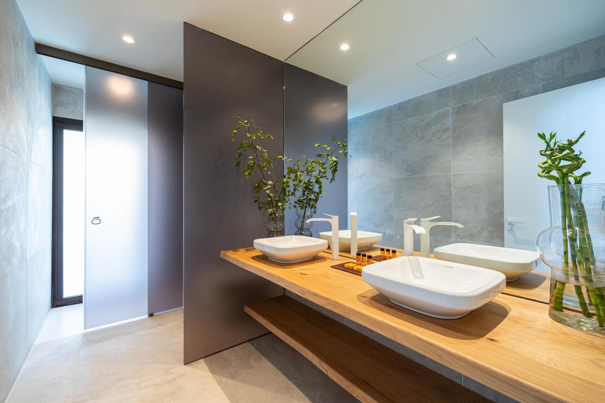 Leiro Residences ฟูเอนฮิโรลา ภายนอก รูปภาพ