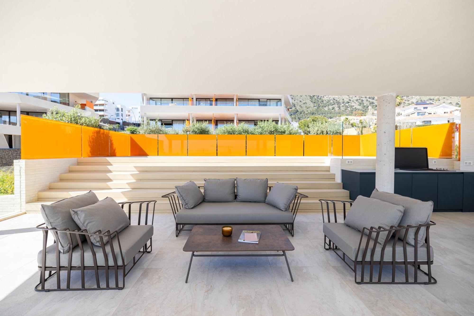 Leiro Residences ฟูเอนฮิโรลา ภายนอก รูปภาพ